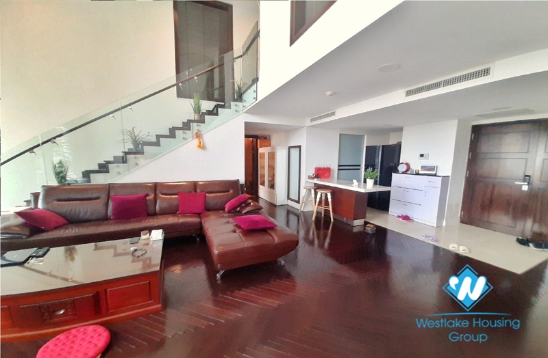 Three-bedroom duplex apartment for rent in Hoang Thanh Tower.